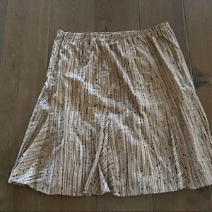 Lightweight cotton full skirt
